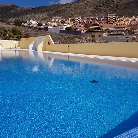 Roque Del Conde 3 *